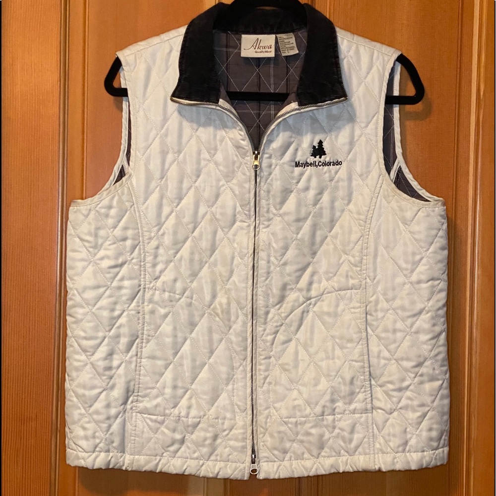 AKWA Quality Wear Quilted Vest